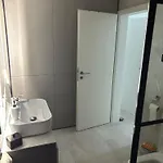Apartament/penthouse Ssara Apartament *