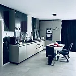Apartament/penthouse Ssara Apartament *