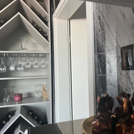 Apartament/penthouse Ssara *