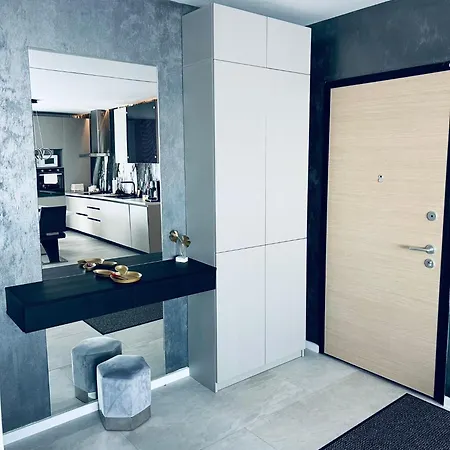 公寓 Apartament/penthouse Ssara