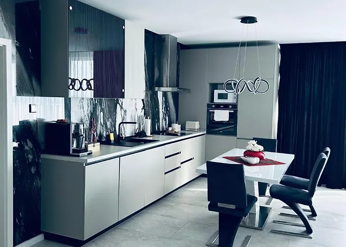 Apartament/penthouse Ssara Appartement *